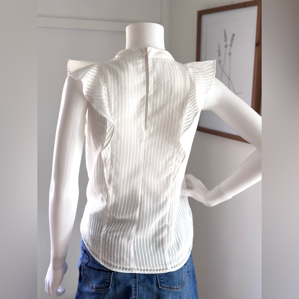 Astr the Label Sleeveless Ruffle Sleeve Choker Top Size S - Picture 4 of 7